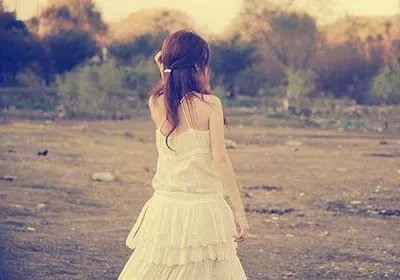 女生输了听男生一个月的话,女生输了无条件听男生话