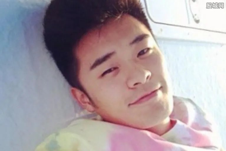 陈赫升级当爸后的变化 陈赫出门工作总会惦记女儿