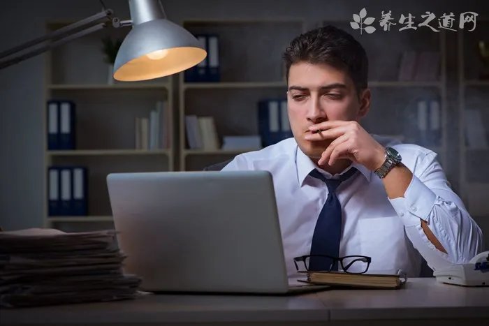 乘警抓获高铁惯偷  春运防小偷必备指南