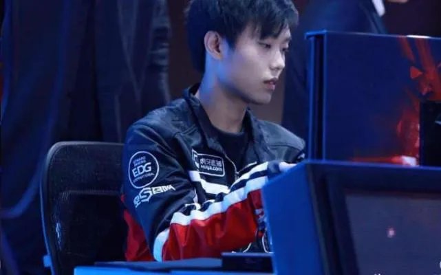 koro1为什么叫童无敌 童无敌为什么离开了edg