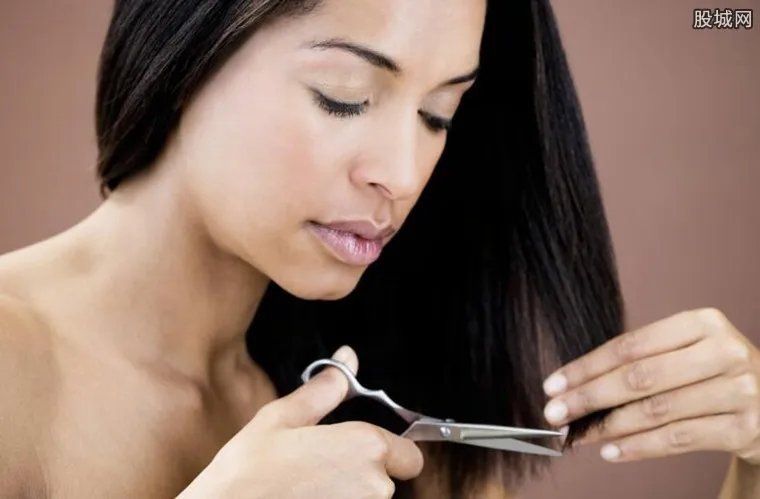 剪个头发5880元 天价发型吓坏了女子