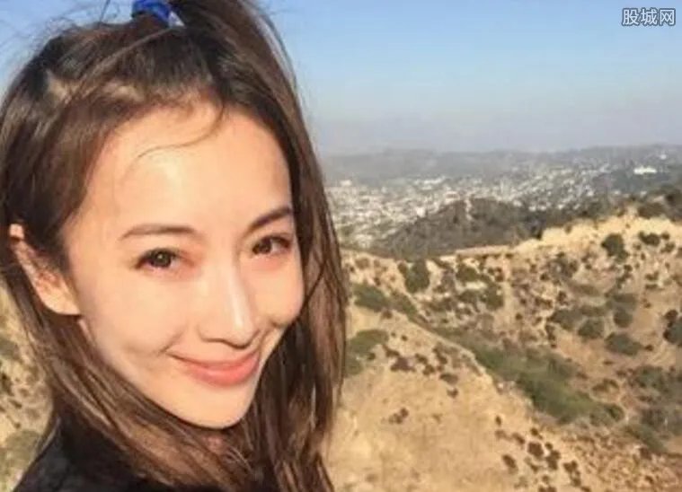 隋棠怀孕穿紧身裙 怀孕七个月身材依然火辣