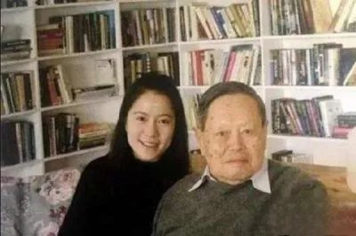 翁帆和杨振宁的故事说明什么 和第一任丈夫为何离婚