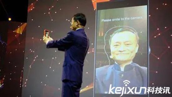 马云自用手机曝光,这手机是什么型号?