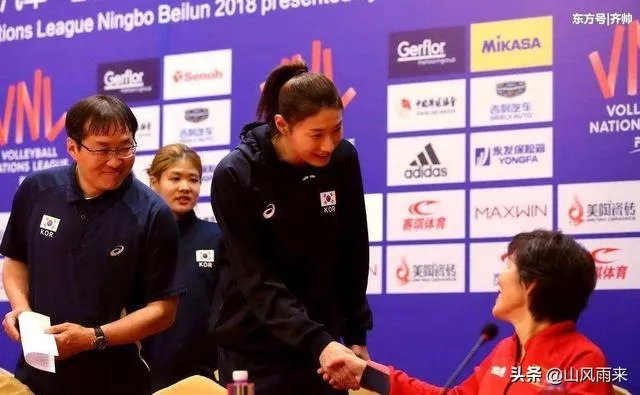 朱婷说金软景一直是自己的偶像,金软景则说朱婷一传不如自己,对此你怎么看?