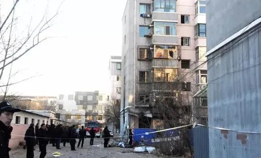 包头一处社区发生煤气爆燃伤亡情况如何？