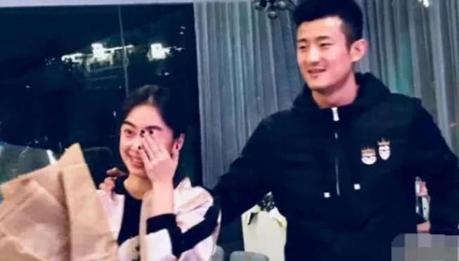 谌龙求婚成功网友说什么?