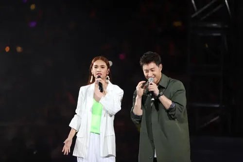 潘玮柏结婚杨丞琳哭了是咋回事真实关系 潘玮柏一直喜欢杨丞琳