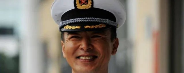 王强简介