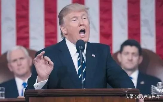 特朗普摇摇晃晃站不稳，是生病了吗？