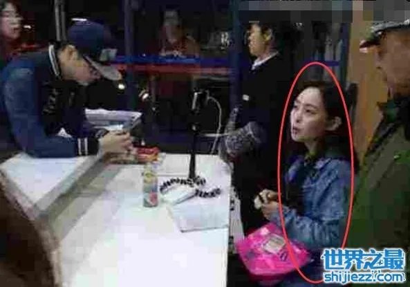 斗鱼擅闯重大女生寝室直播,却有误会(并没开直播)