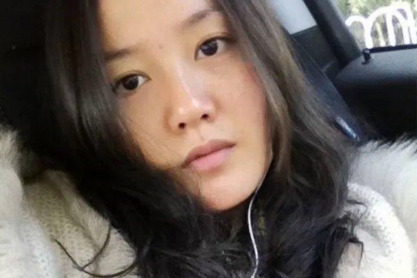 郑媛媛事件原始照片 男友变态曝光两个人亲密照