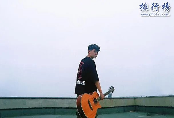 抖音里面的歌曲大全:100首超级好听的抖音歌曲(推荐)