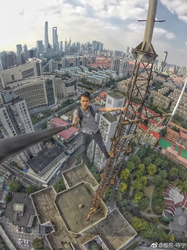 极限咏宁怎么死的坠楼摔死细节过程视频 咏宁资料极限一年多少钱