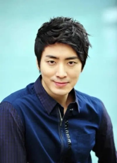 李俊赫整容前后对比明显 早前照片遭网友曝光