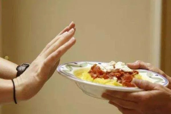 谷爱凌劝女孩不要节食减肥，节食减肥对身体有何危害？