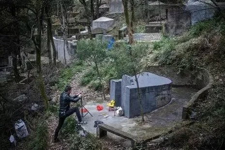 90后代人扫墓是怎么回事?