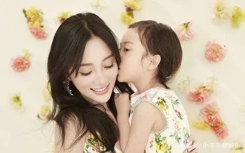 李小璐晒甜馨练舞蹲马步的视频,甜馨的状态看起来如何?