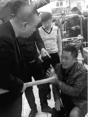 打假人索赔遭殴打 职业打假人可能不再受法律保护