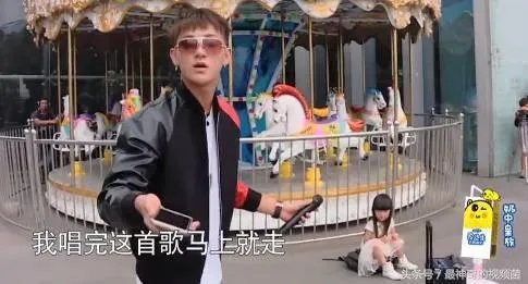 杨幂被赶出机场，大家怎么看？