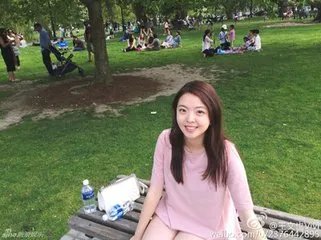 王中磊漂亮女儿是和前妻所生 王文也和井柏然合照