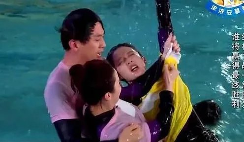 邓超在《跑男》这些举动 暴露了他的人品（图）