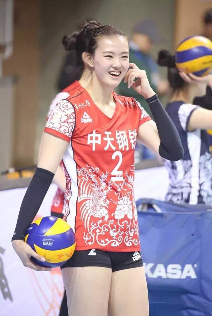 可爱mm沙滩排球（排球女神张常宁：唯美可爱）