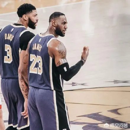 湖人四连胜继续稳居西部第一,11月内还有输球的可能性吗?你怎么看?