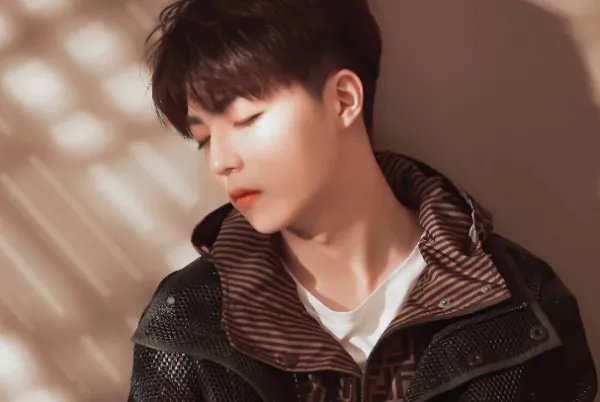 《时光机》的导演请辞职务,他请辞的原因是什么?