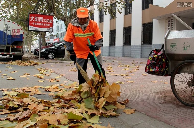 选美小姐当清洁工 清洁工一个月多少钱