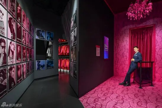 霍建华蜡像揭幕 表情神似无比逼真