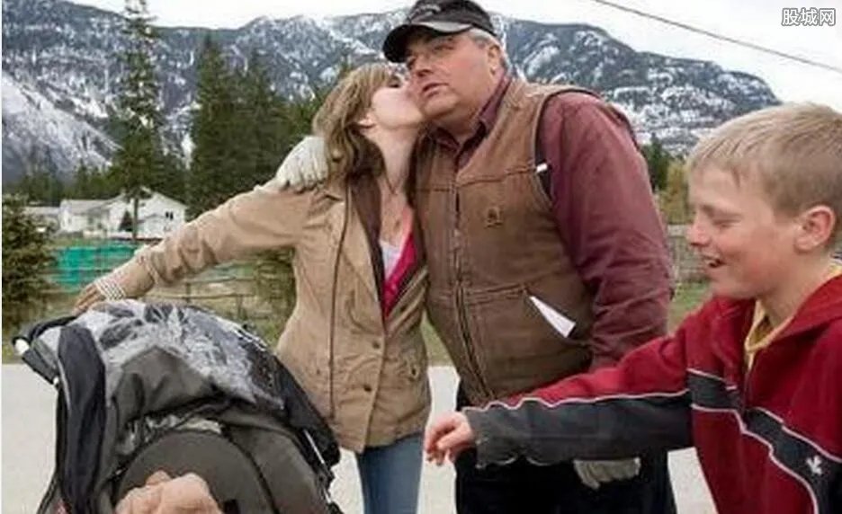 男子娶25妻生145娃 享受齐人之福爽翻天