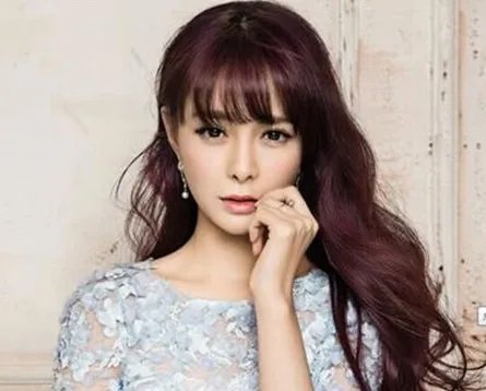 我是歌手沈梦辰首秀 白裙独挑大梁