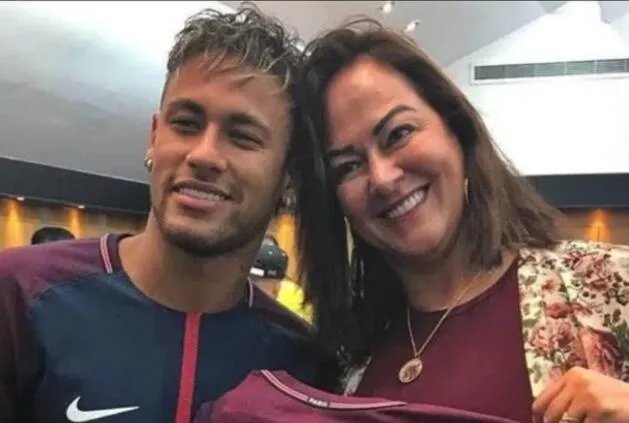 内马尔母亲新恋情是怎么回事 内马尔母亲新恋情对象是谁