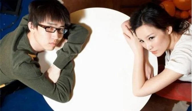 杨冰阳为什么叫ayawawa 她的淘宝店怎么关了