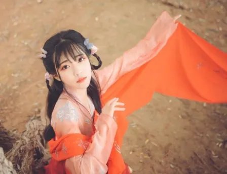 清朝妃子侍寝为什么要裹着被子送进去 这里边有什么原因存在