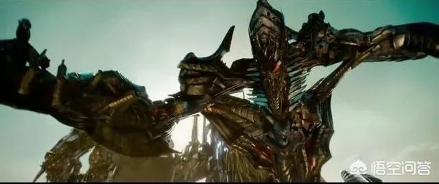 擎天柱的师傅御天敌和威震天的师傅堕落金刚谁比较厉害？