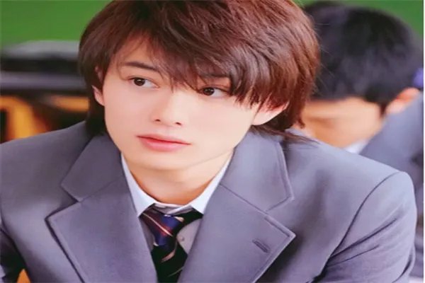 10大日本高颜值男明星：小栗旬上榜，木村拓哉第一