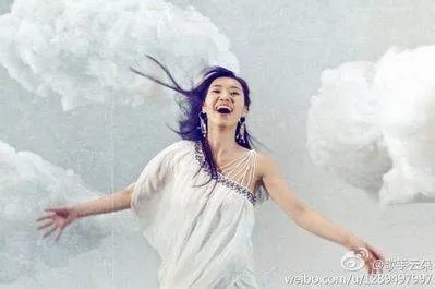 歌手云朵图片