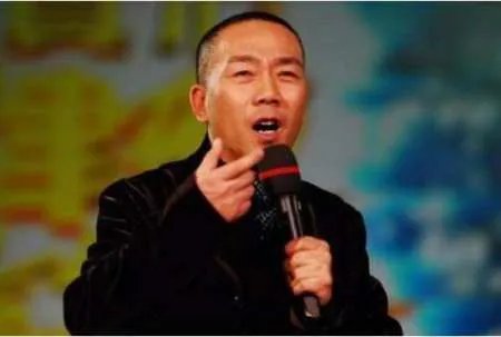 杨议为什么这么受欢迎呢?