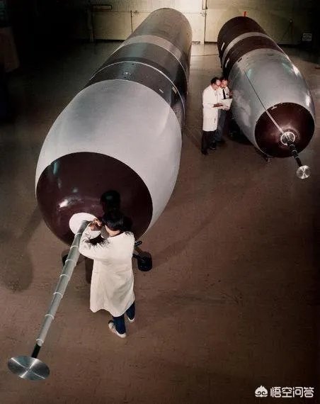 俄罗斯导弹和核弹与美国有差距吗，差距在哪？