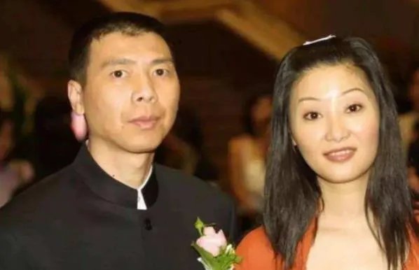 冯小刚现任老婆叫什么,冯小刚哪年出生