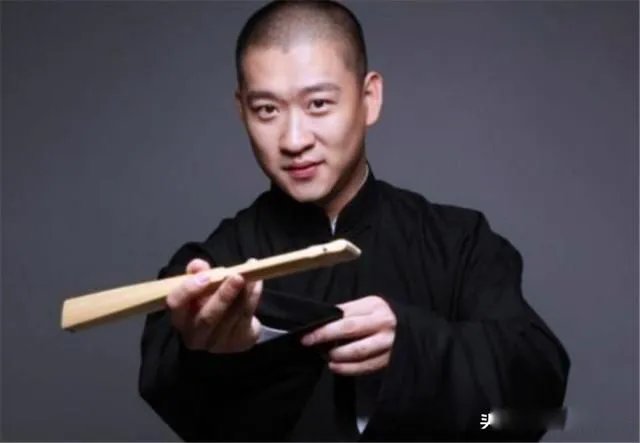 曹云金和郭德纲是怎么回事 为什么反目原因就是利益