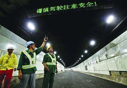 延安东路隧道的介绍