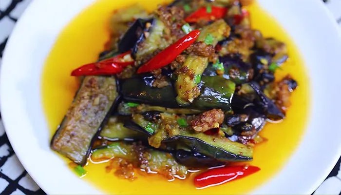 红烧茄子的简单做法 怎么做红烧茄子