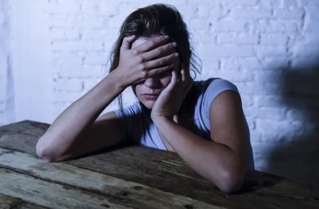 长大后的心酸的句子 所有的心酸委屈自己扛的句子