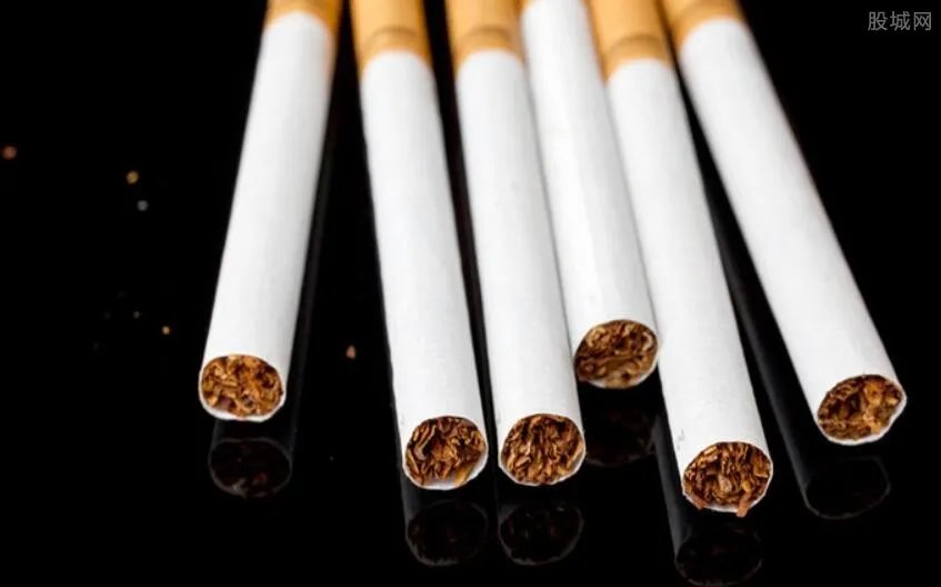 2017硬中华多少钱一条 现在硬中华多少钱一条