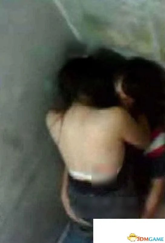 校园曝光学生亲热照片 盘点学生校园激情偷拍照