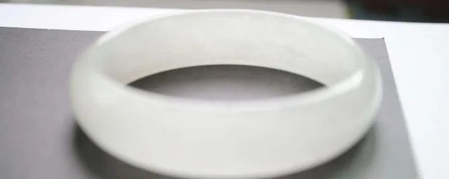 怎样识别玉手镯