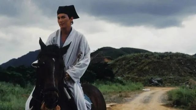 如何评价许冠杰？